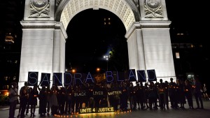 Mãi Nhắc Tên Cô: Cuộc Đời Và Cái Chết Của Sandra Bland Vietsub